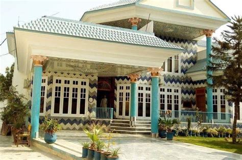 Shahi Palace guest house .